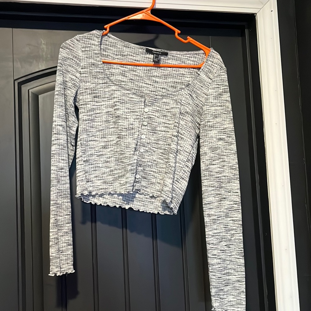 Grey top long sleeve